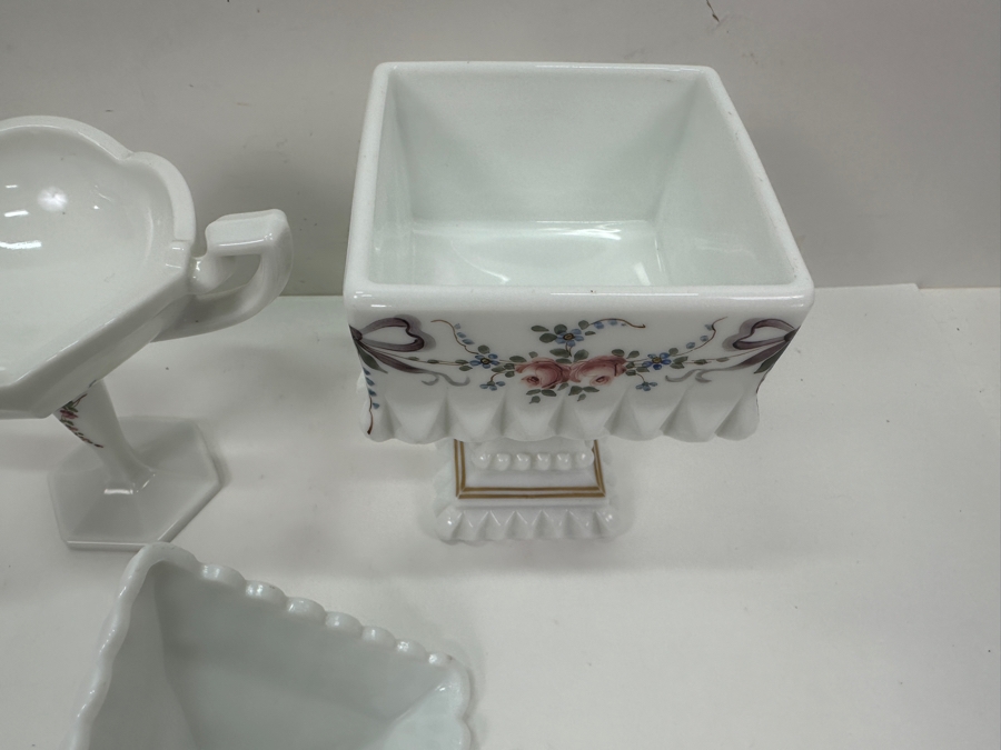 Vintage Westmoreland Milk Glass: Pedestal Covered Wedding Cake Box 9.5H & 'Roses & Bows' Pedestal Bowl [Photo 4]