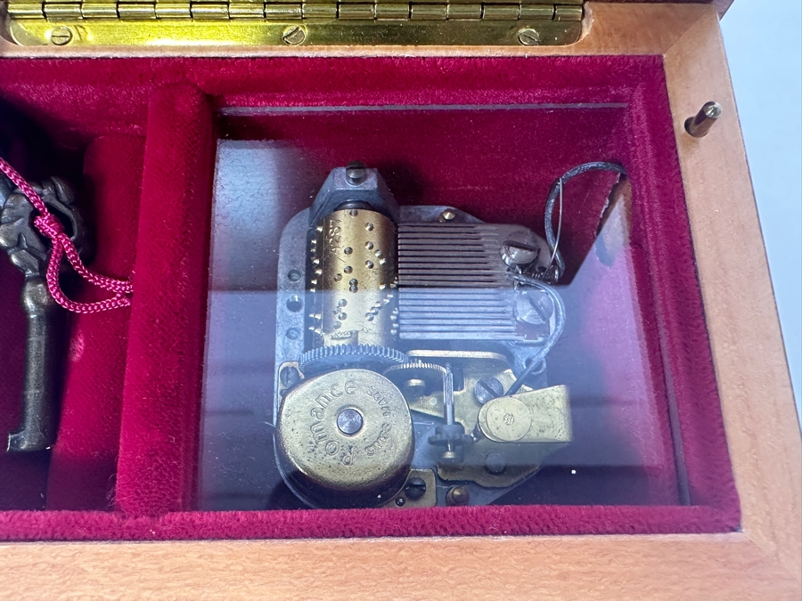 Wooden Musical Jewelry Box Reuge 5W X 3.5D X 2.5H [Photo 7]