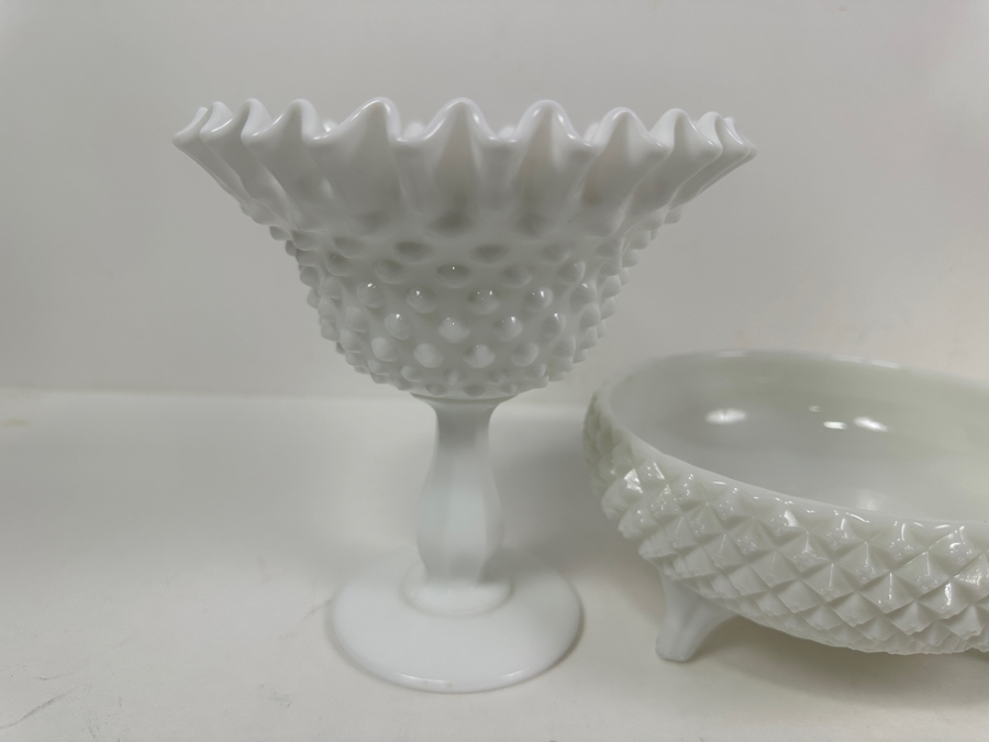 (3) Vintage Milk Glass Footed Bowls [Photo 3]