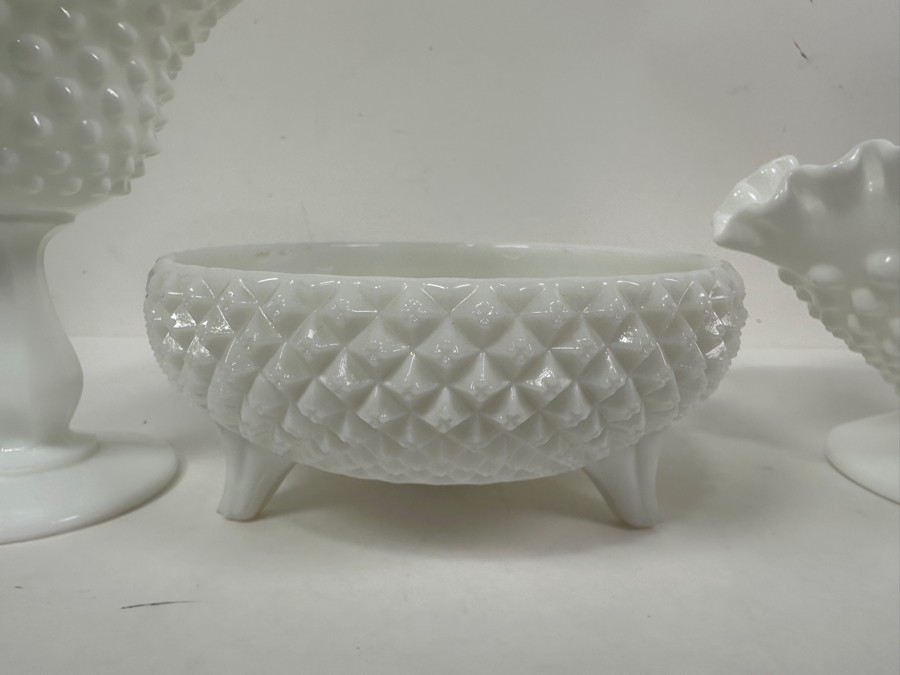 (3) Vintage Milk Glass Footed Bowls [Photo 4]
