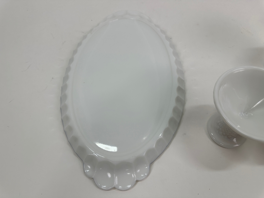 Westmoreland Milk Glass Tray 13.5W And (3) Milk Glass Footed Cups [Photo 12]