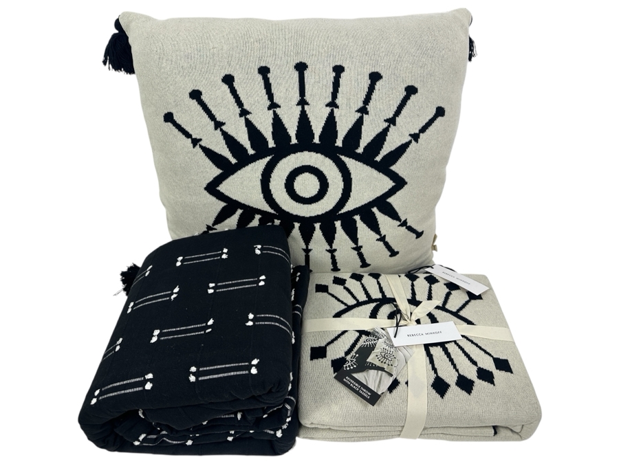 New Rebecca Minkoff Reversible Throw With Black Tassels & Matching Pillow Plus Black Queen Size Duvet Cover With Pair Of Matching Shams [Photo 1]
