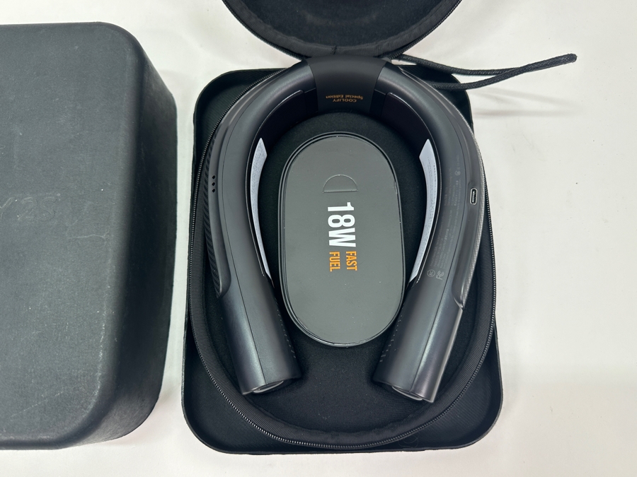 COOLiFY 2S Wearable Neck Air Conditioner [Photo 2]