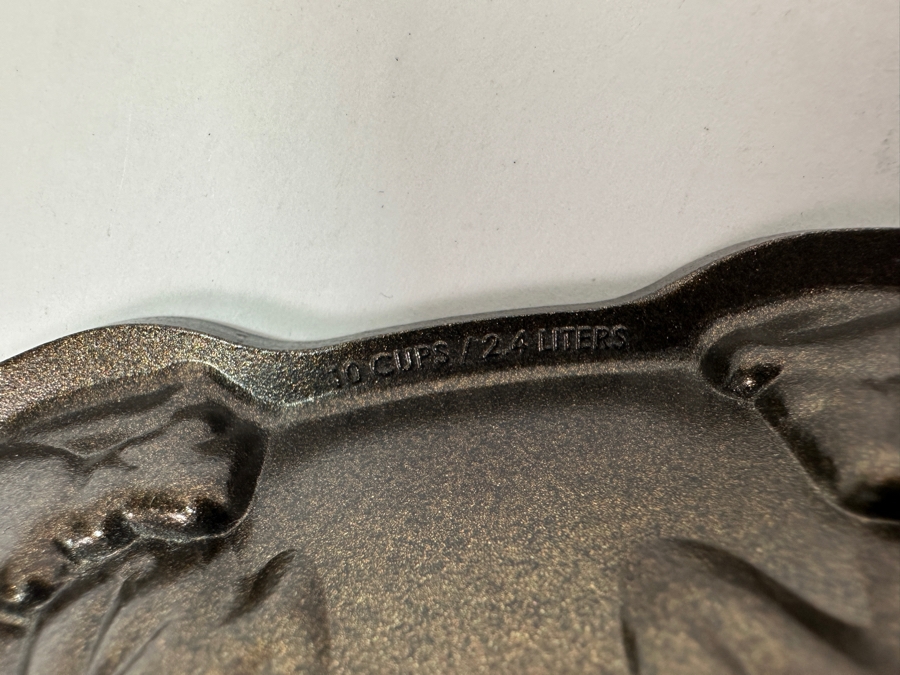 New Nordic Ware Fall Harvest Bundt Pan [Photo 4]