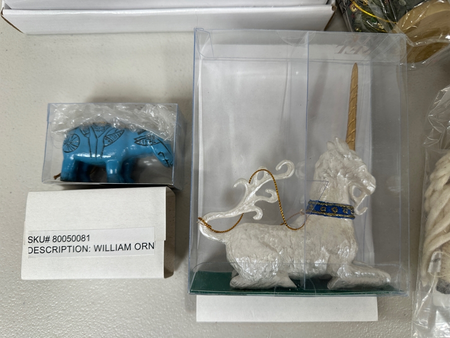 New Christmas Ornaments And Decor [Photo 5]