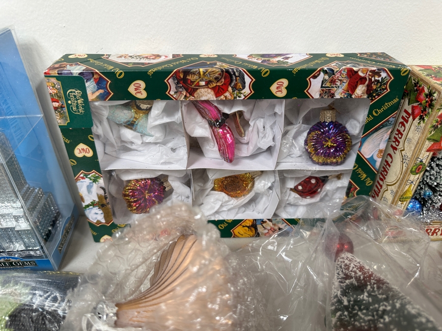 New Christmas Ornaments And Decor [Photo 9]