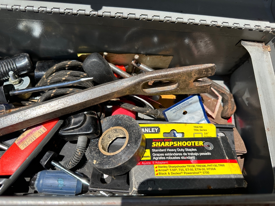 Vintage Sears Craftsman Portable Toolbox Filled With Tools - See Photos [Photo 9]