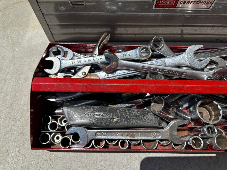 Vintage Sears Craftsman Portable Toolbox Filled With Tools - See Photos [Photo 4]