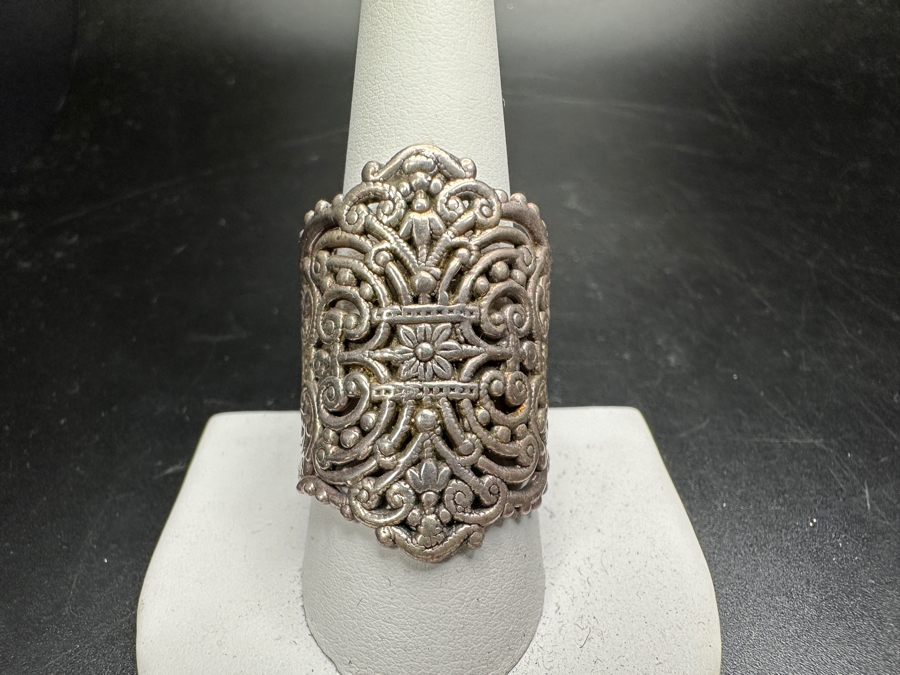 Pair Of Sterling Silver Rings Size 9 & 10 13.1g [Photo 4]