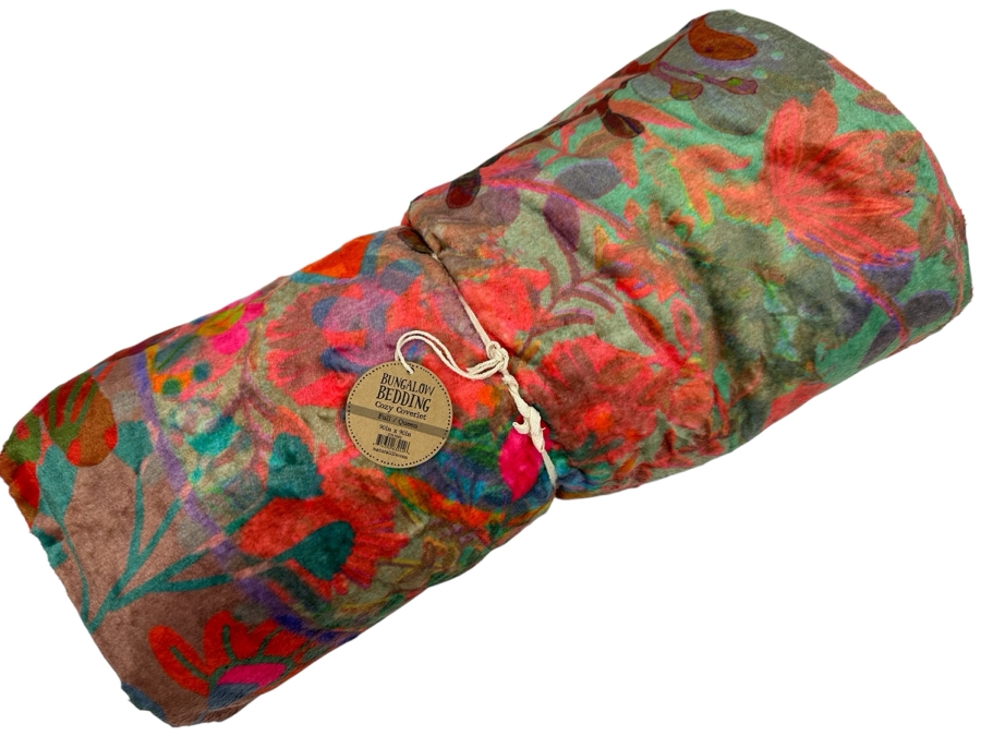 New Bungalow Bedding Cozy Coverlet Full/Queen By Natural Life [Photo 1]