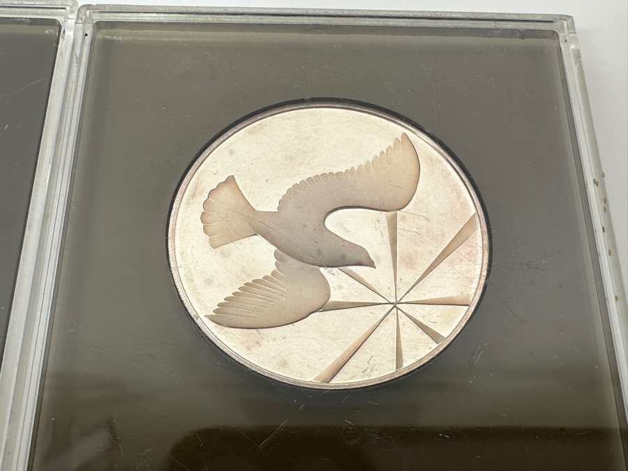 Pair Of 1972 & 1973 Limited Edition Franklin Mint Sterling Silver Proof Medals 49.74g Total Sterling Silver Weight [Photo 3]