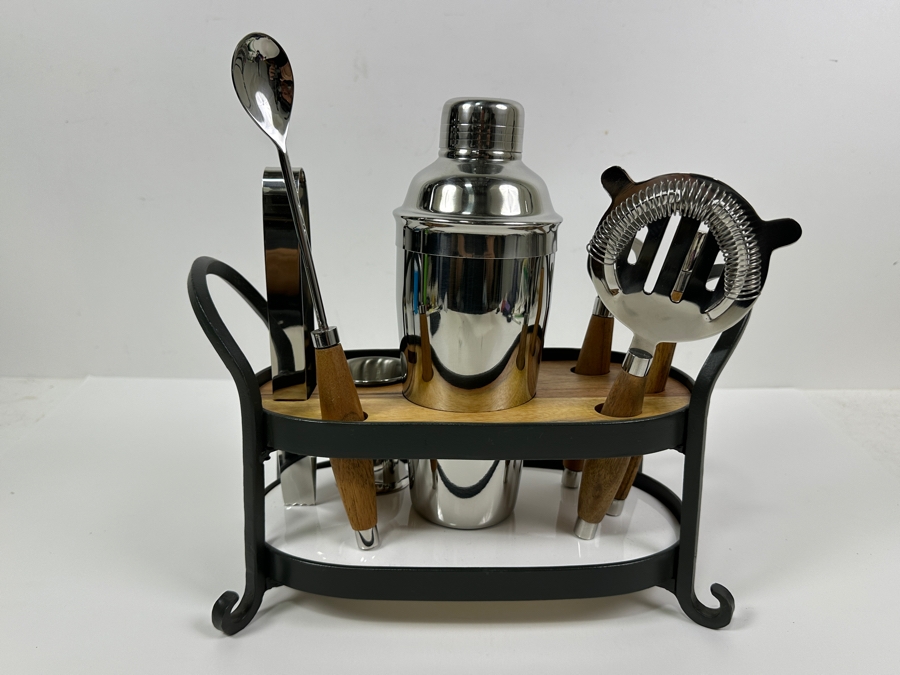 Frontgate Barware Cocktail Shaker Set With Stand 12W X 11H [Photo 2]