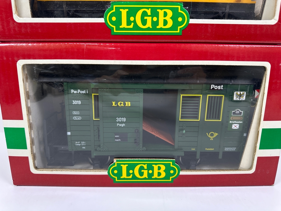 LGB Lehmann Gross Bahn The Big Train With Original Boxes: Postal Wagon Train 3019 & Matra Operating Crane Car 4042 [Photo 3]