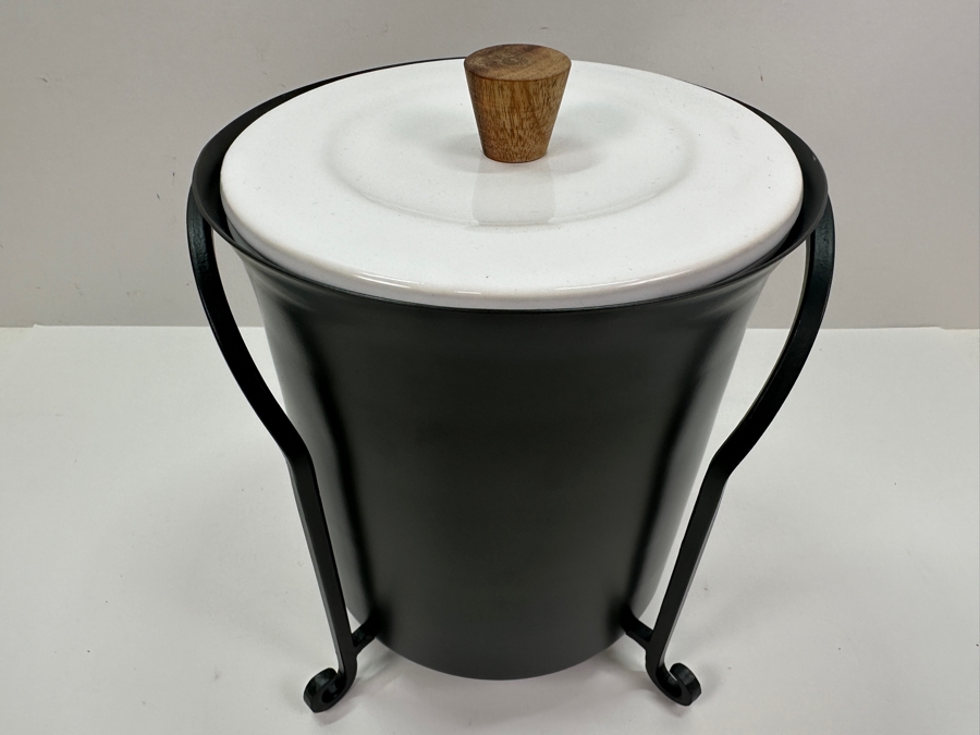 Just Added - New Frontgate Ice Bucket 10H [Photo 3]