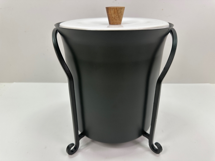 Just Added - New Frontgate Ice Bucket 10H [Photo 2]