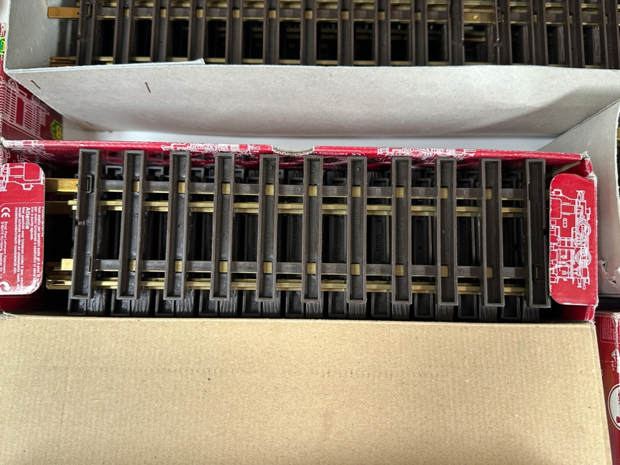 Just Added - LGB Lehmann Gross Bahn The Big Train Extra Tracks & Accessories [Photo 4]