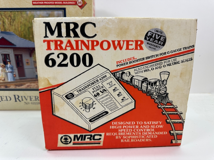 Just Added - MRC Trainpower 6200 Train Transformer & PIKO Bahnhof Red River Station [Photo 2]