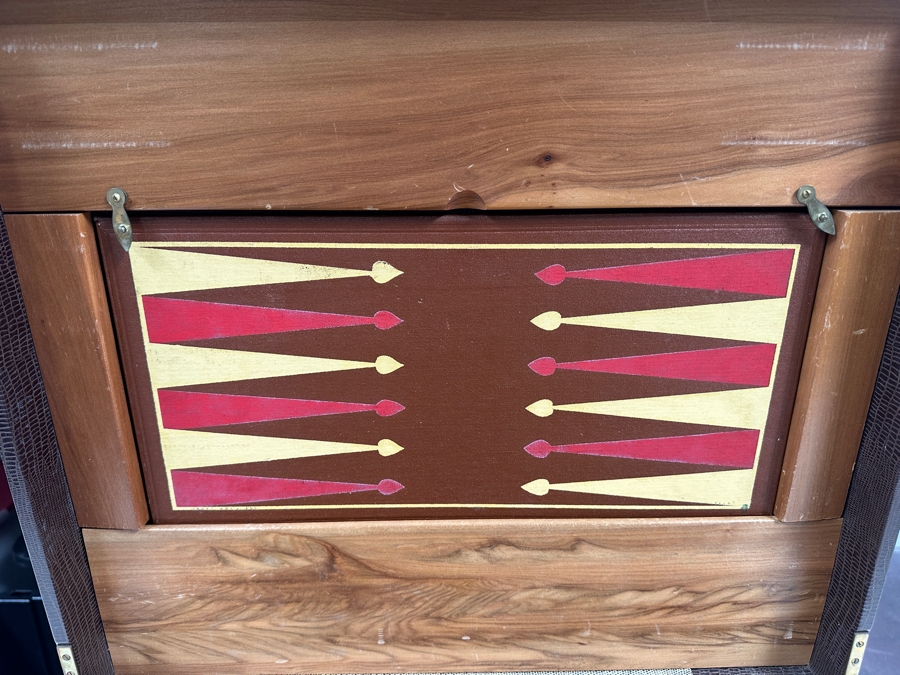 Just Added - Vintage John Samuels Co. J. S. Adult Games Good Luck Brand Portable Gambling Suitcase With Roulette Wheel, Poker, Chess, Checkers, Cards, Gambling Chips, Backgammon & More 20 X 19 X 5 [Photo 6]