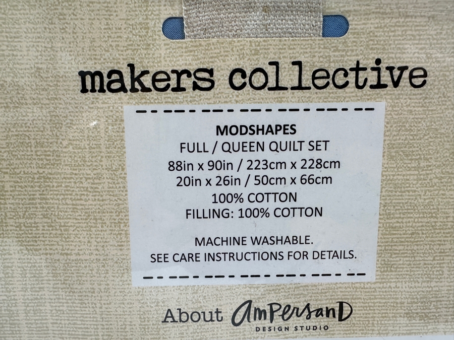 Just Added - New Makers Collective Featuring Ampersand Design Studio Modshapes Full/Queen Quilt Set [Photo 6]
