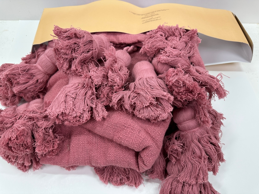 Just Added - New Kip & Co 100% Cotton Tassel Throw Designed In Melbourne / Made In India 180cm x 230cm Retails $175 [Photo 5]