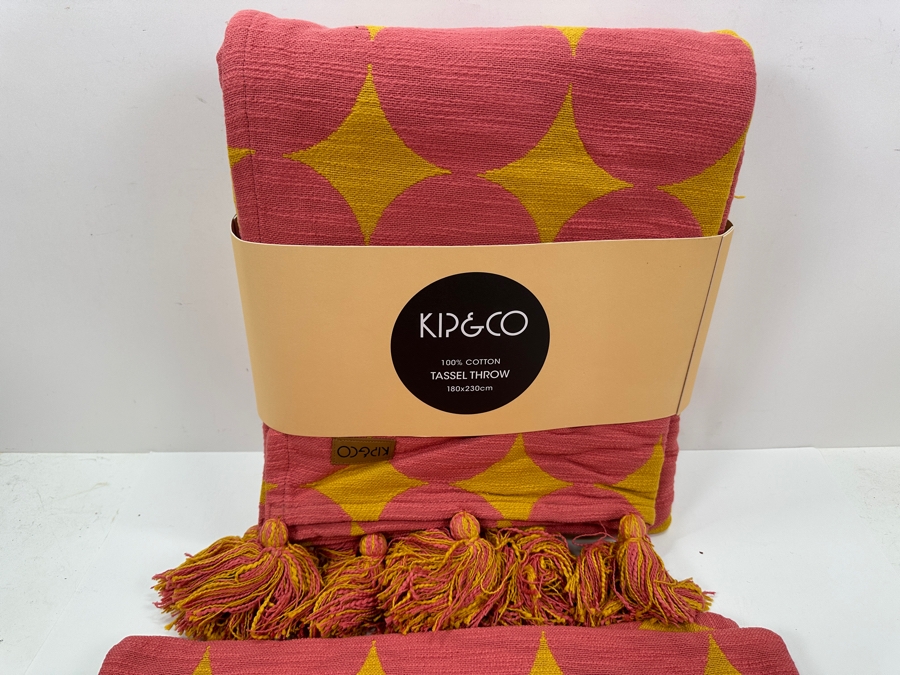 Just Added - New Kip & Co 100% Cotton Tassel Throw Designed In Melbourne / Made In India 180cm x 230cm Retails $175 Plus 2 New Pillowcases [Photo 2]
