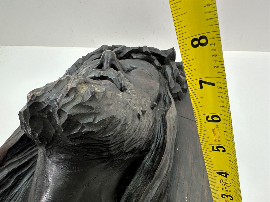 Just Added - Stunning Vintage 1953 Relief Carved Wooden Sculpture Of Jesus On The Cross Titled 'Pardonnez Leur' / 'Forgive Them' Signed Verso 12W X 19.5H X 7D [Photo 20]