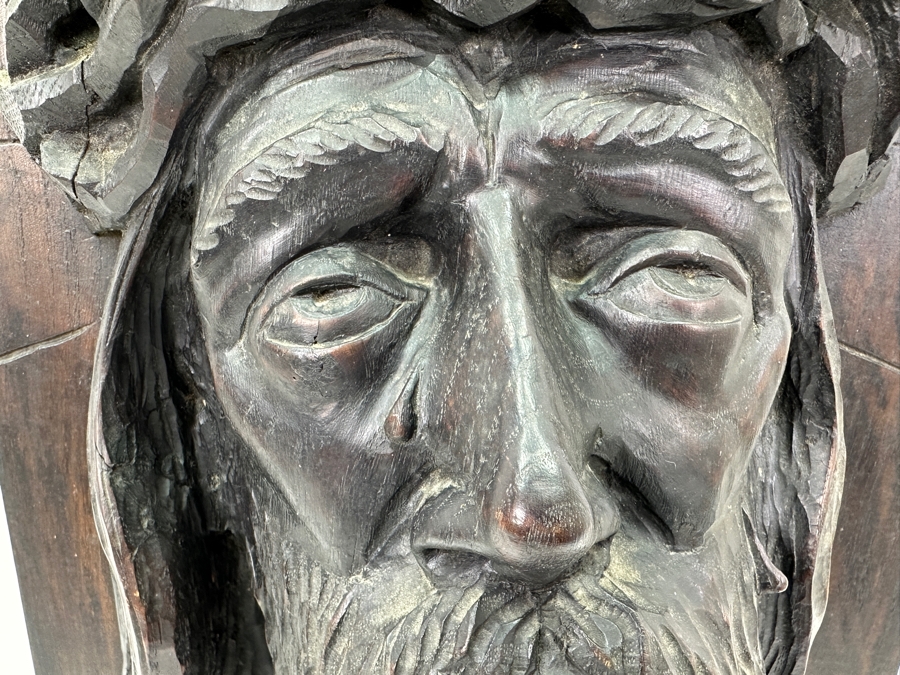 Just Added - Stunning Vintage 1953 Relief Carved Wooden Sculpture Of Jesus On The Cross Titled 'Pardonnez Leur' / 'Forgive Them' Signed Verso 12W X 19.5H X 7D [Photo 6]