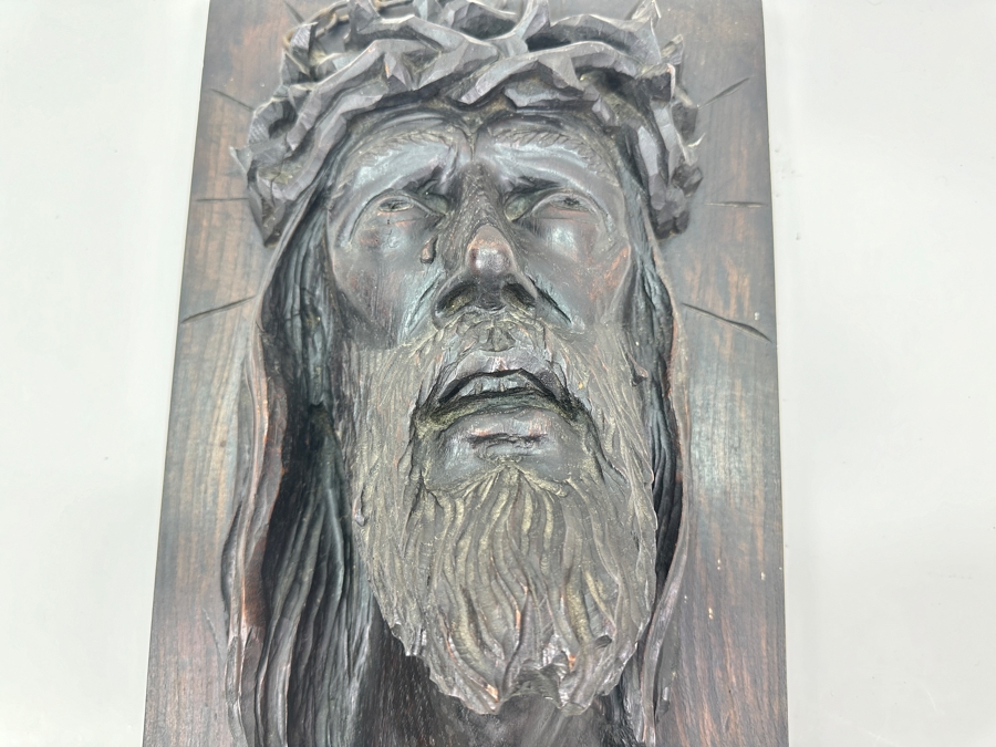 Just Added - Stunning Vintage 1953 Relief Carved Wooden Sculpture Of Jesus On The Cross Titled 'Pardonnez Leur' / 'Forgive Them' Signed Verso 12W X 19.5H X 7D [Photo 16]