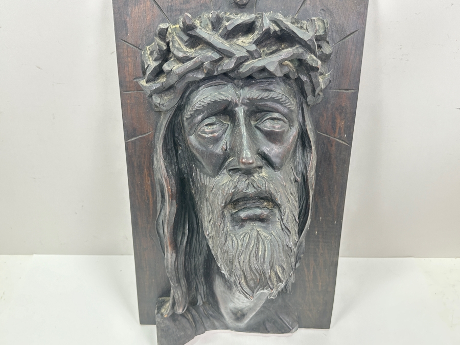 Just Added - Stunning Vintage 1953 Relief Carved Wooden Sculpture Of Jesus On The Cross Titled 'Pardonnez Leur' / 'Forgive Them' Signed Verso 12W X 19.5H X 7D [Photo 4]