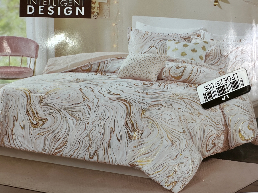 Just Added - New Intelligent Design Comforter Bedding Set Full/Queen: 1 Comforter, 2 Shams & 2 Decorative Pillows [Photo 3]