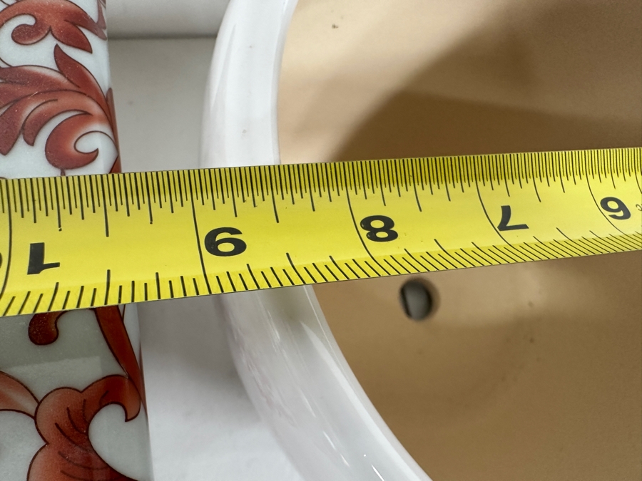 Just Added - (4) Flower Pots [Photo 5]