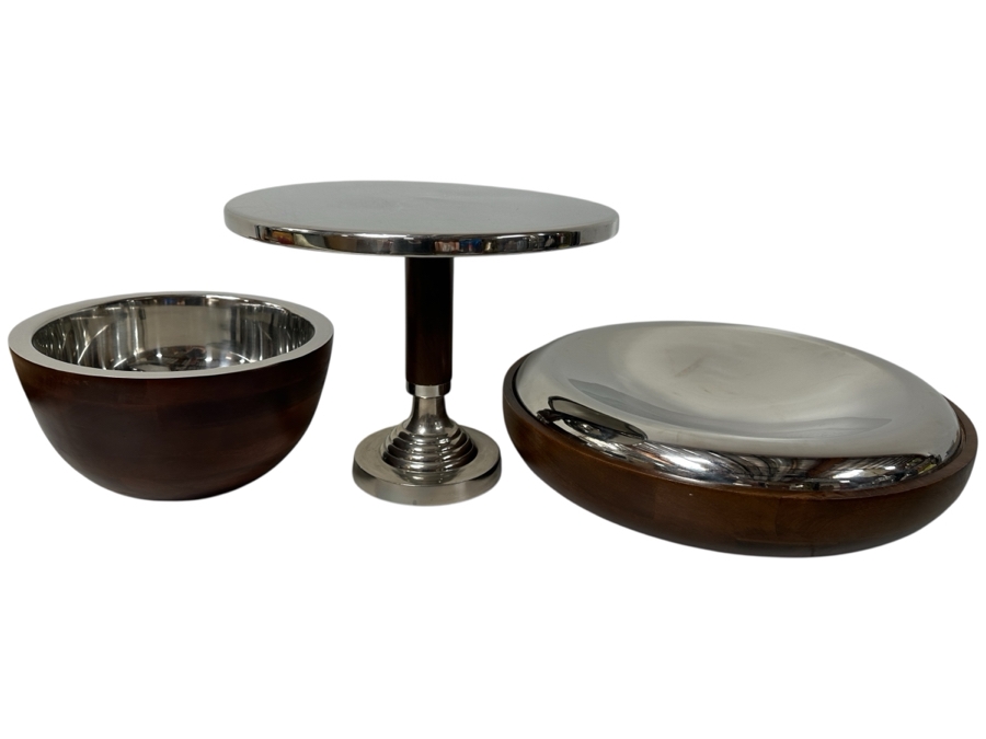 Just Added - Frontgate 3-Piece Set: Cake Stand And Pair Of Large Bowls - Largest Bowl Is 20'W