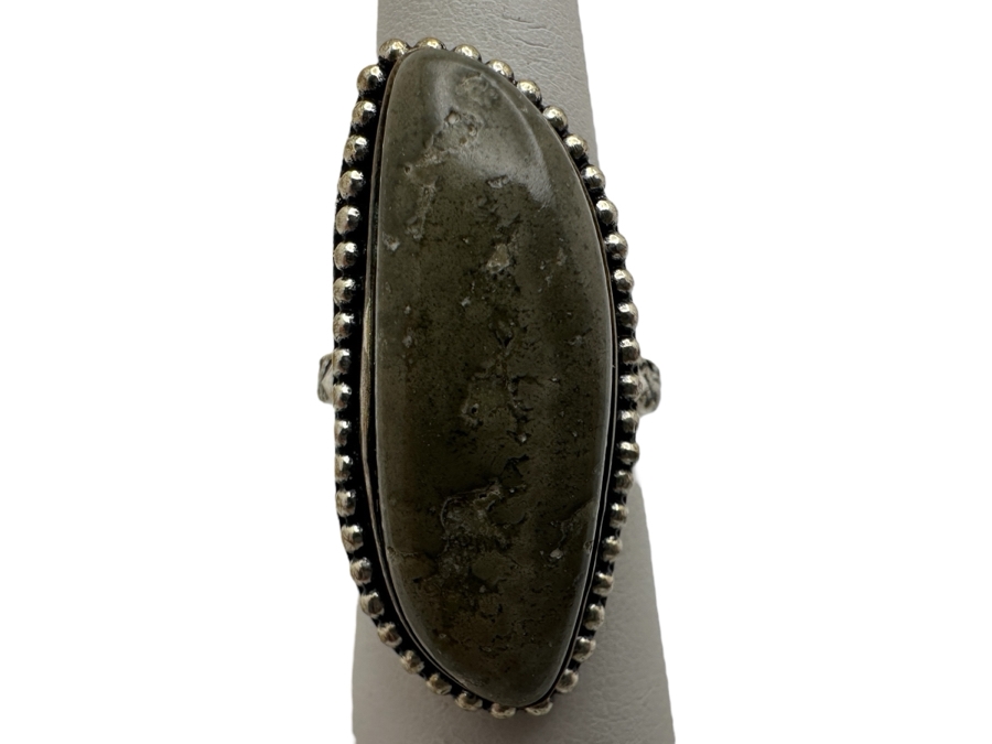 Sterling Silver Ring With Stone Size 7.5 10.2g