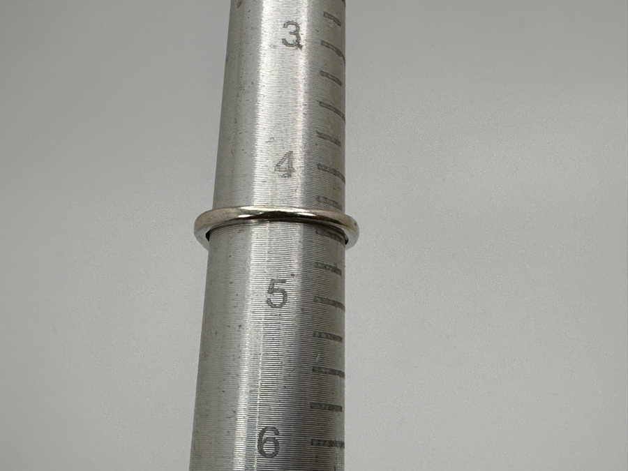 14k Gold Diamond Ring Set With (10) 1.5-2mm Round Brilliant Diamonds Est. .20cttw Size 4.5 2.6g Retails $1,000 [Photo 7]