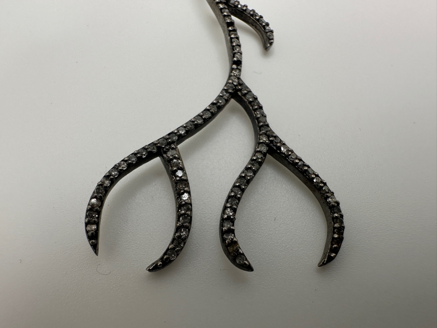 Sterling Silver Pendant Set With Diamonds 2'H 2.5gRetails $350 [Photo 5]