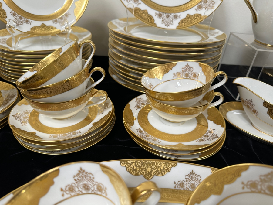 Hutschenreuther of Selb Porcelain Dinner Service For Approximately 12 Back Stamped With A Hand Painted Gold Crown Covering The Mark From The Hotel Del Coronado Owned By The Former Owner Of The Hotel, John S. Alessio, This Service Was Coveted By The Owner [Photo 8]