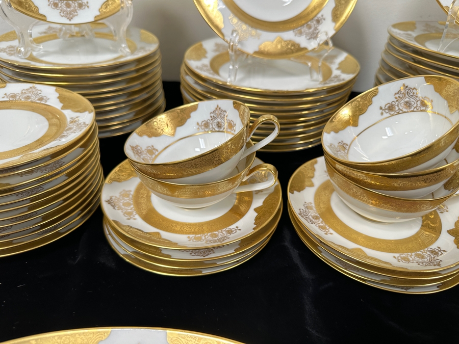 Hutschenreuther of Selb Porcelain Dinner Service For Approximately 12 Back Stamped With A Hand Painted Gold Crown Covering The Mark From The Hotel Del Coronado Owned By The Former Owner Of The Hotel, John S. Alessio, This Service Was Coveted By The Owner [Photo 9]