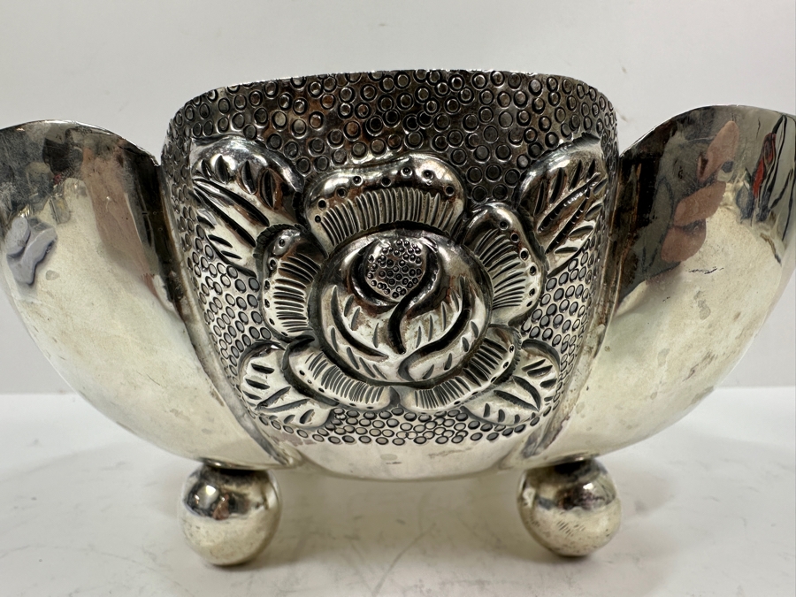 Sterling Silver Repousse Mexican Footed Bowl 8.5W X 3.75H 542g Silver Melt Value $614 [Photo 6]