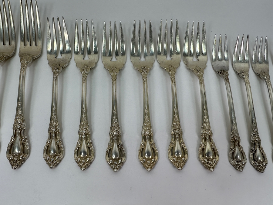 Lunt Sterling Silver Eloquence Flatware Service For Six - 48 Pieces - Sterling Silver Weight (Not Including Knives) 1,531g Silver Melt Value $1,734 [Photo 4]