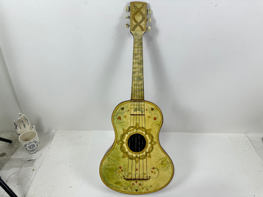 Unusual Guitar Shaped Wooden Gambling Box Made In Milano Italy 28'L X 11'D [Photo 15]