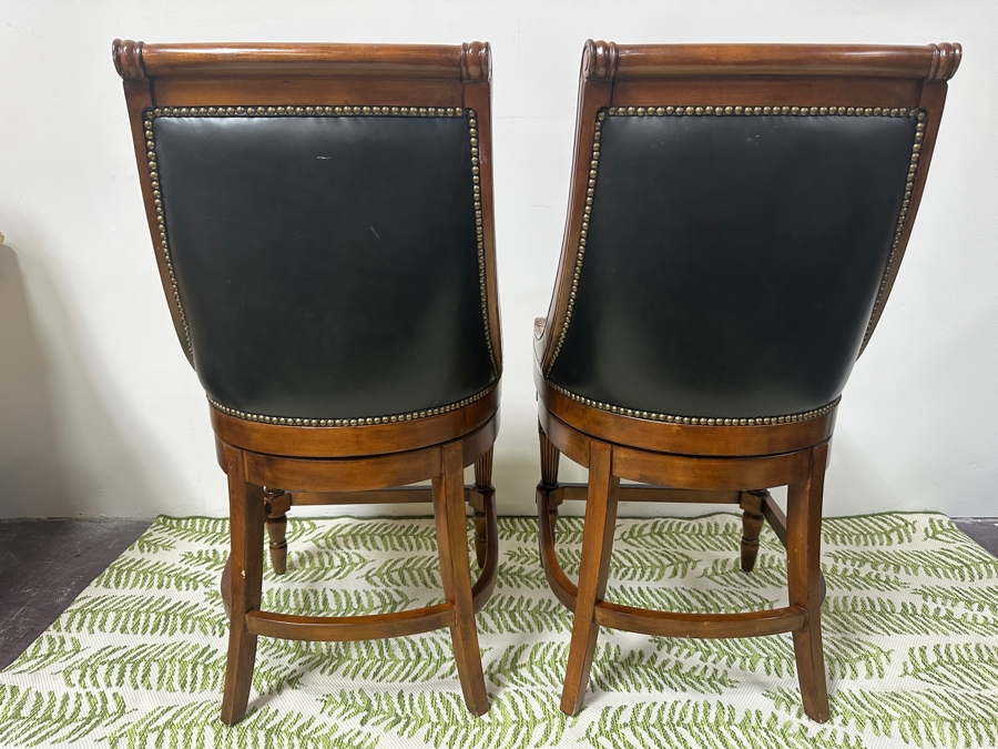 Pair Of Frontgate Swivel Counter Height Bar Stools [Photo 5]