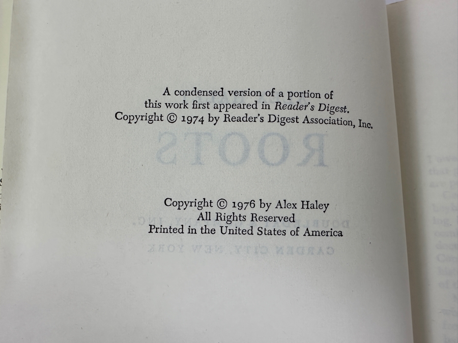 1976 Hardcover Book Club Edition (Smaller) Roots By Alex Haley [Photo 6]