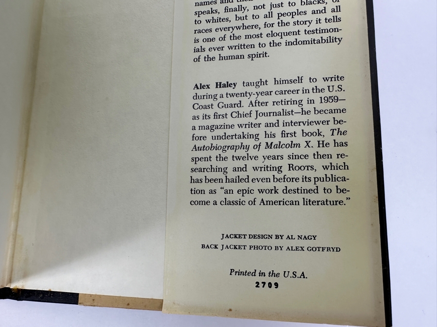 1976 Hardcover Book Club Edition (Smaller) Roots By Alex Haley [Photo 8]