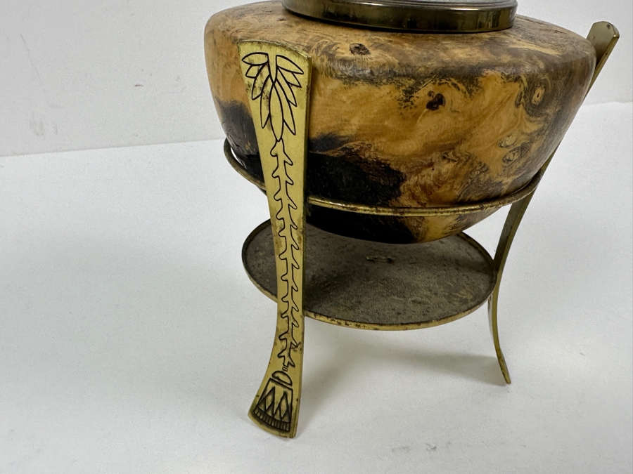 Burlwood Displayed Quartz Clock With Metal Stand 6'H [Photo 6]