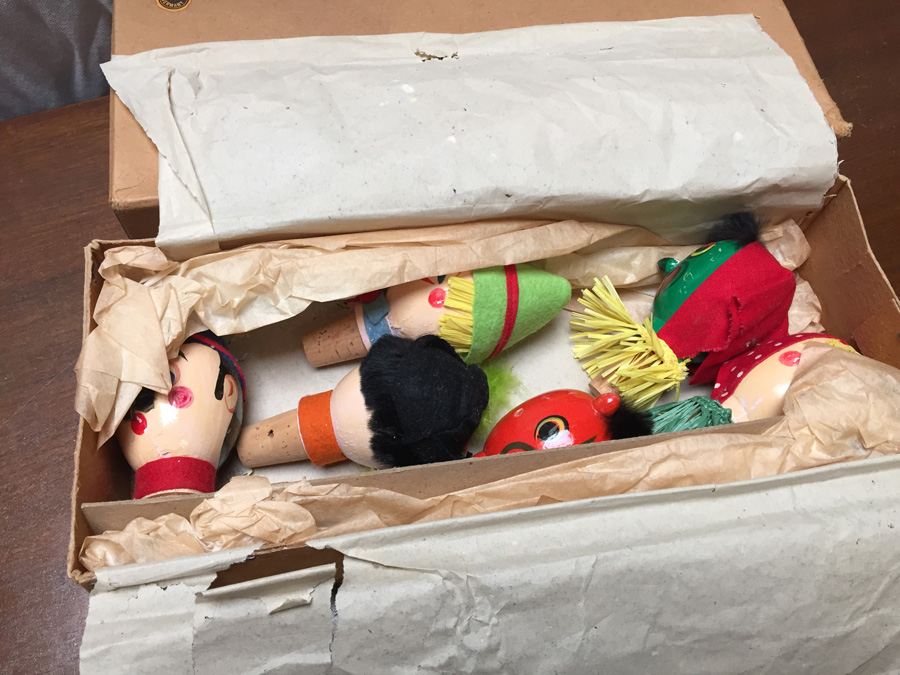 Vintage German Hand-painted Wine Stoppers [Photo 5]