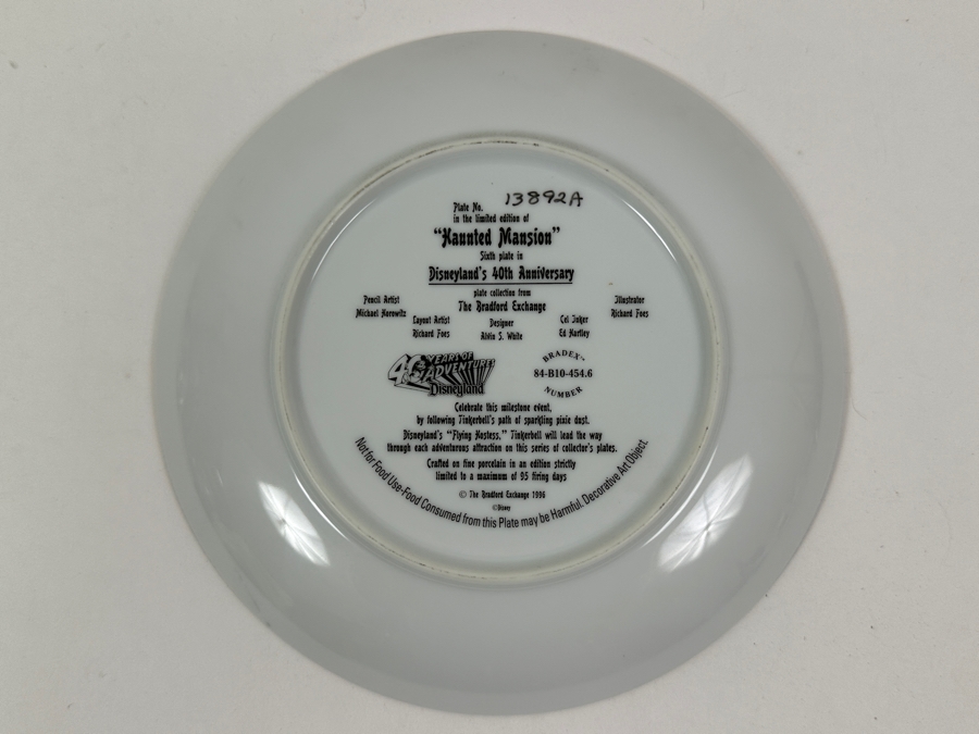 Disneyland 'Haunted Mansion' Limited Edition Plate Celebrating Disneyland's 40th Anniversary 1996 Bradford Exchange 8'W [Photo 5]