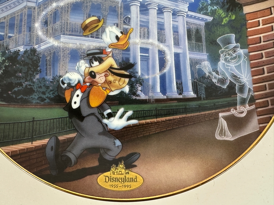 Disneyland 'Haunted Mansion' Limited Edition Plate Celebrating Disneyland's 40th Anniversary 1996 Bradford Exchange 8'W [Photo 2]