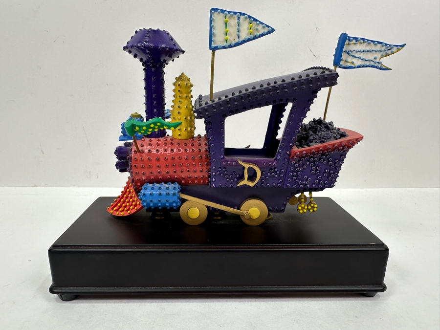 Walt Disney Classics Collection Goofy's Train From Disneyland's Main Street Electrical Parade 8W X 4D X 6.5H [Photo 9]