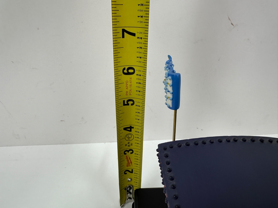 Walt Disney Classics Collection Goofy's Train From Disneyland's Main Street Electrical Parade 8W X 4D X 6.5H [Photo 15]