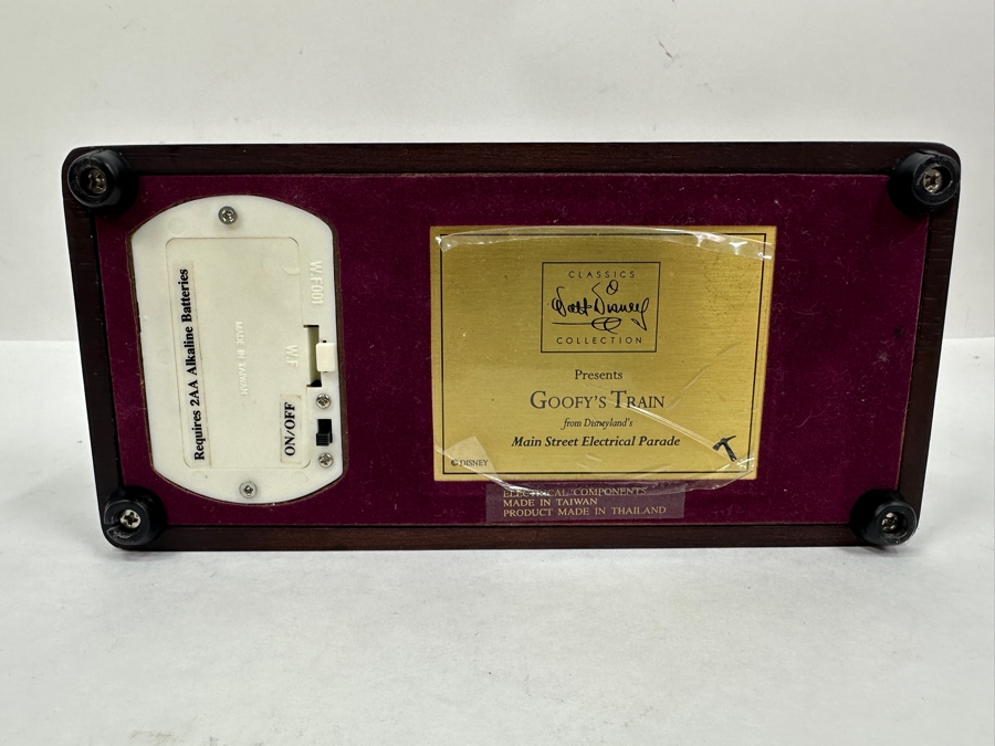 Walt Disney Classics Collection Goofy's Train From Disneyland's Main Street Electrical Parade 8W X 4D X 6.5H [Photo 11]